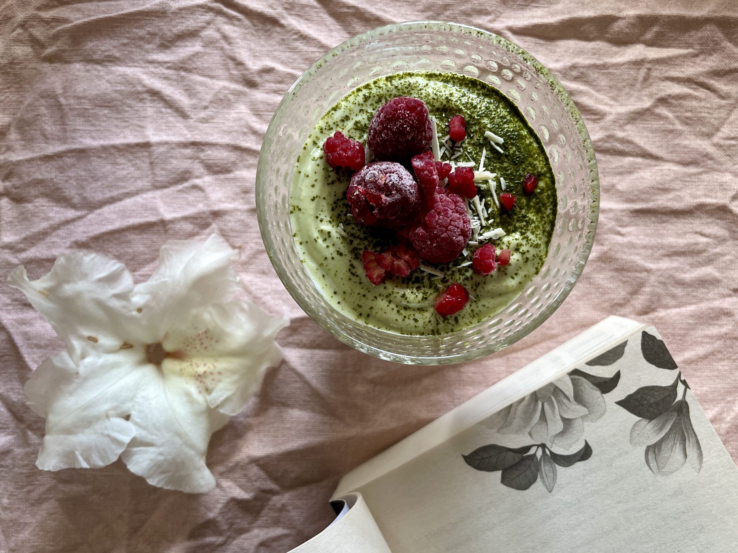 White Chocolate Matcha Mousse – High Protein & Easy